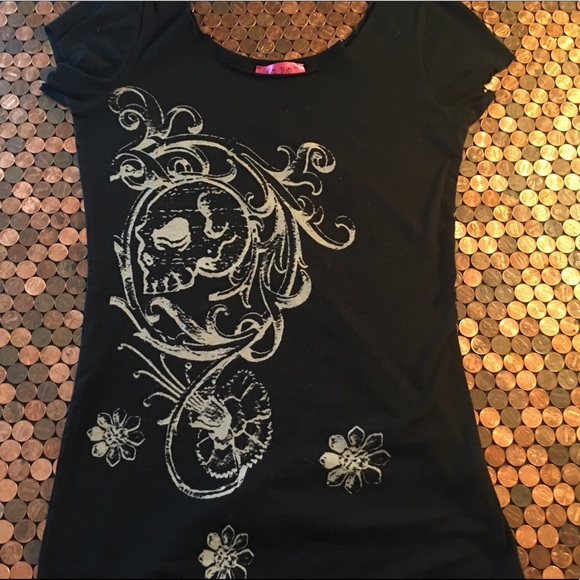 Tail Bait Screen Print T-Shirt Size Large - Picture 4 of 4